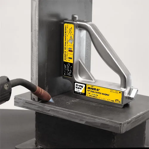 Magnetický úhelník Adjust-O™ 90° se dvěma vypínači, tažná síla 55 kg, AEK